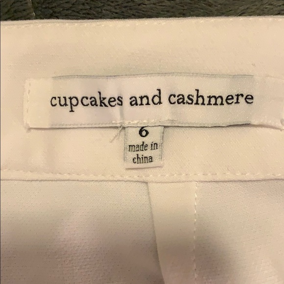 Cupcakes and cashmere white tie pants - Picture 3 of 3